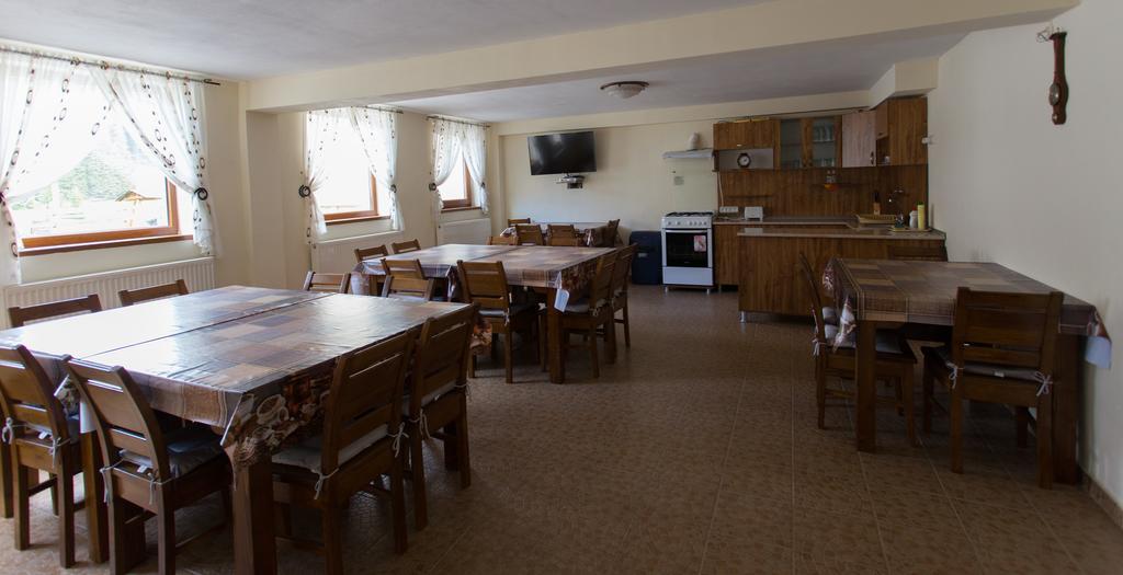 Cabana Ama Hotell Tău Bistra Exteriör bild