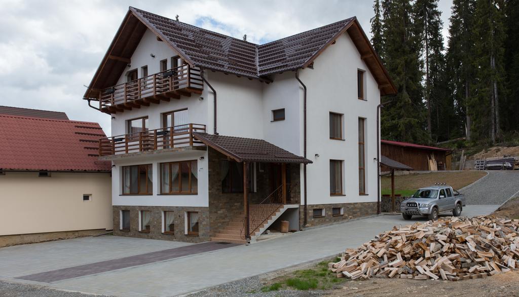Cabana Ama Hotell Tău Bistra Exteriör bild